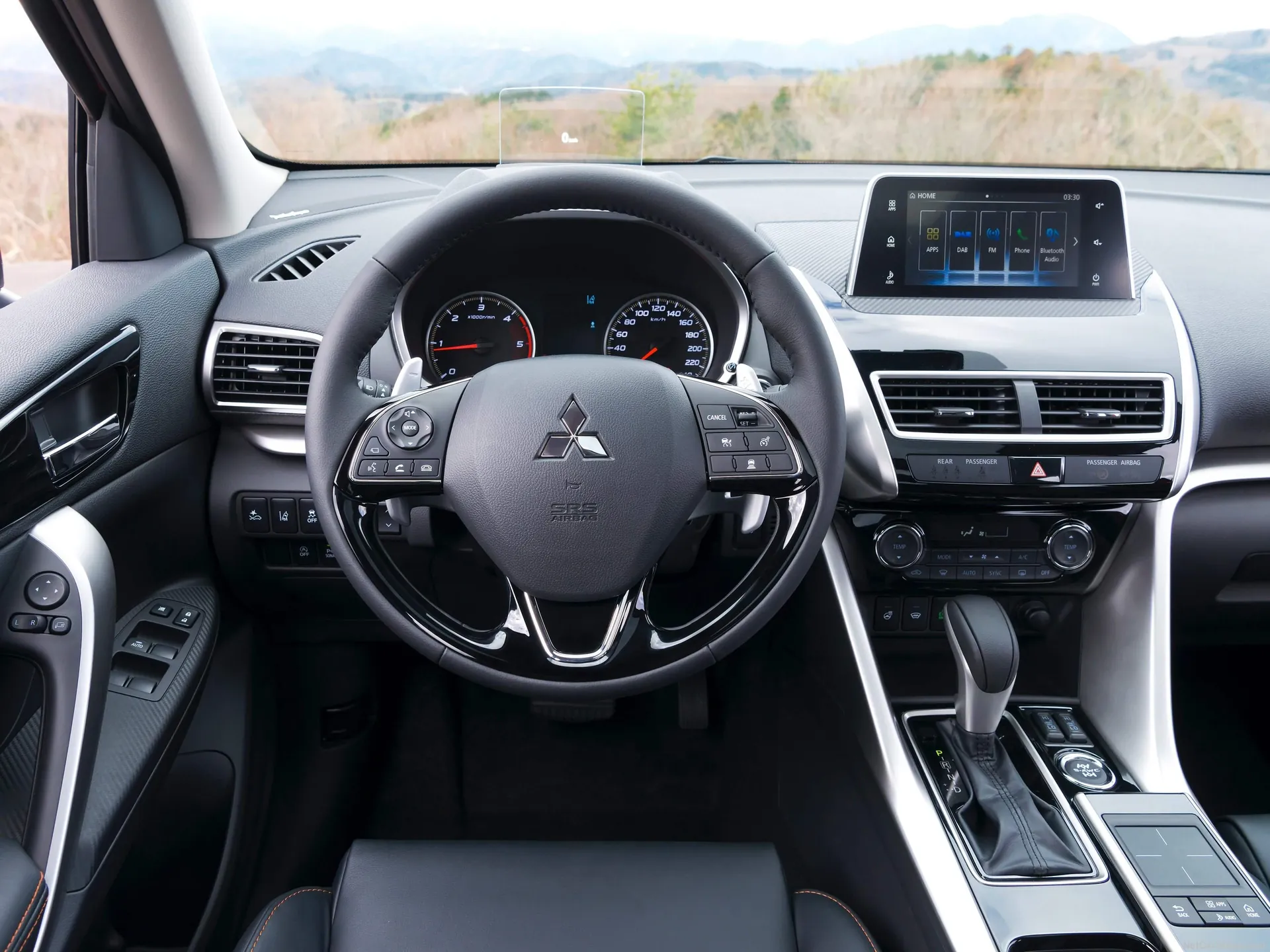 Mitsubishi Eclipse Cross (2018) – interiér