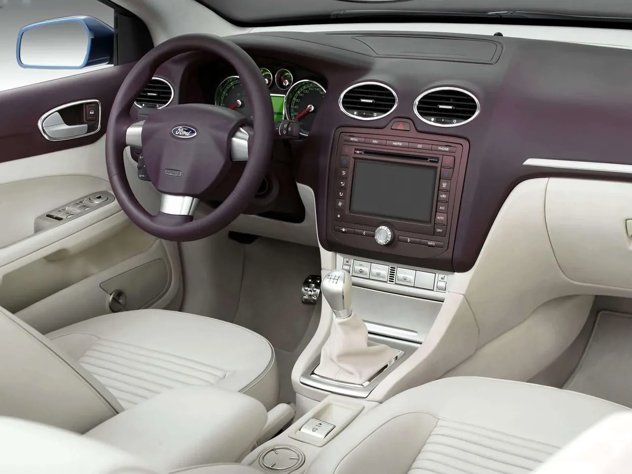 Ford Focus Vignale Concept (2004) – interiér