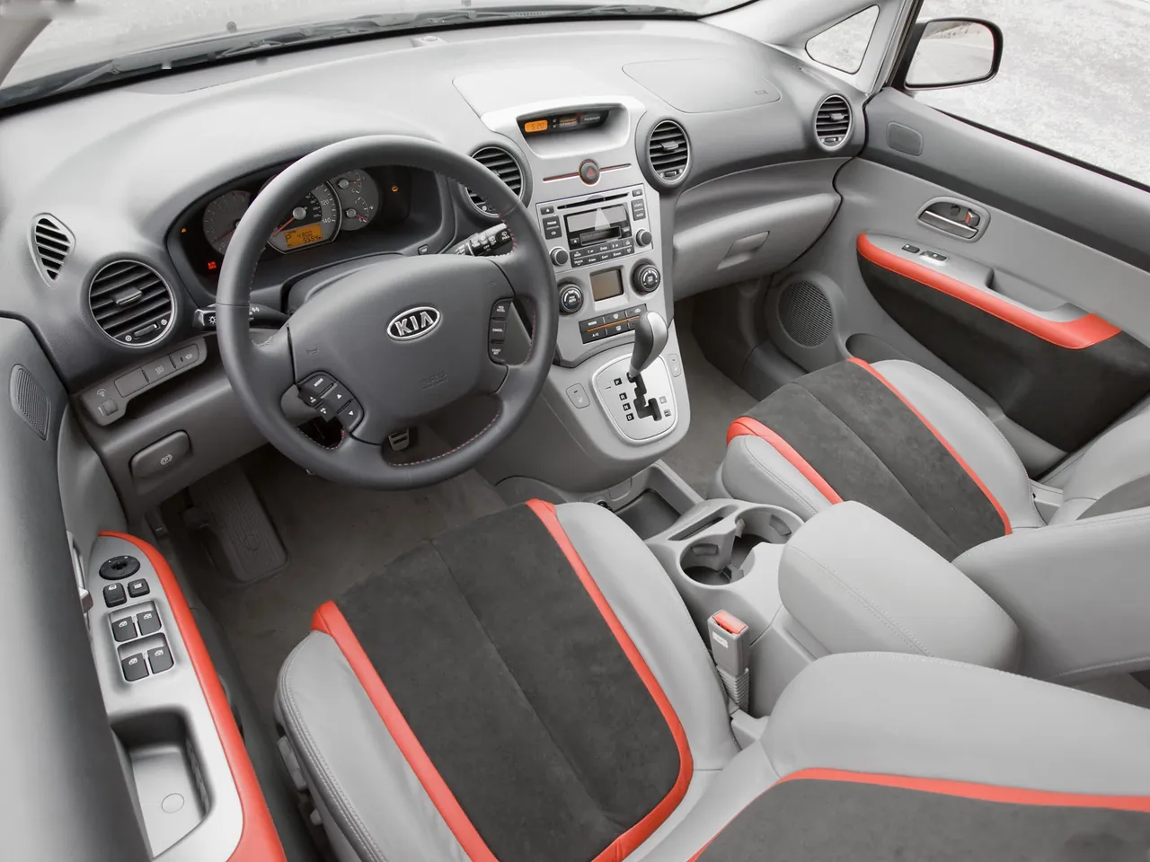 Kia Rondo SX Concept (2007) – interiér