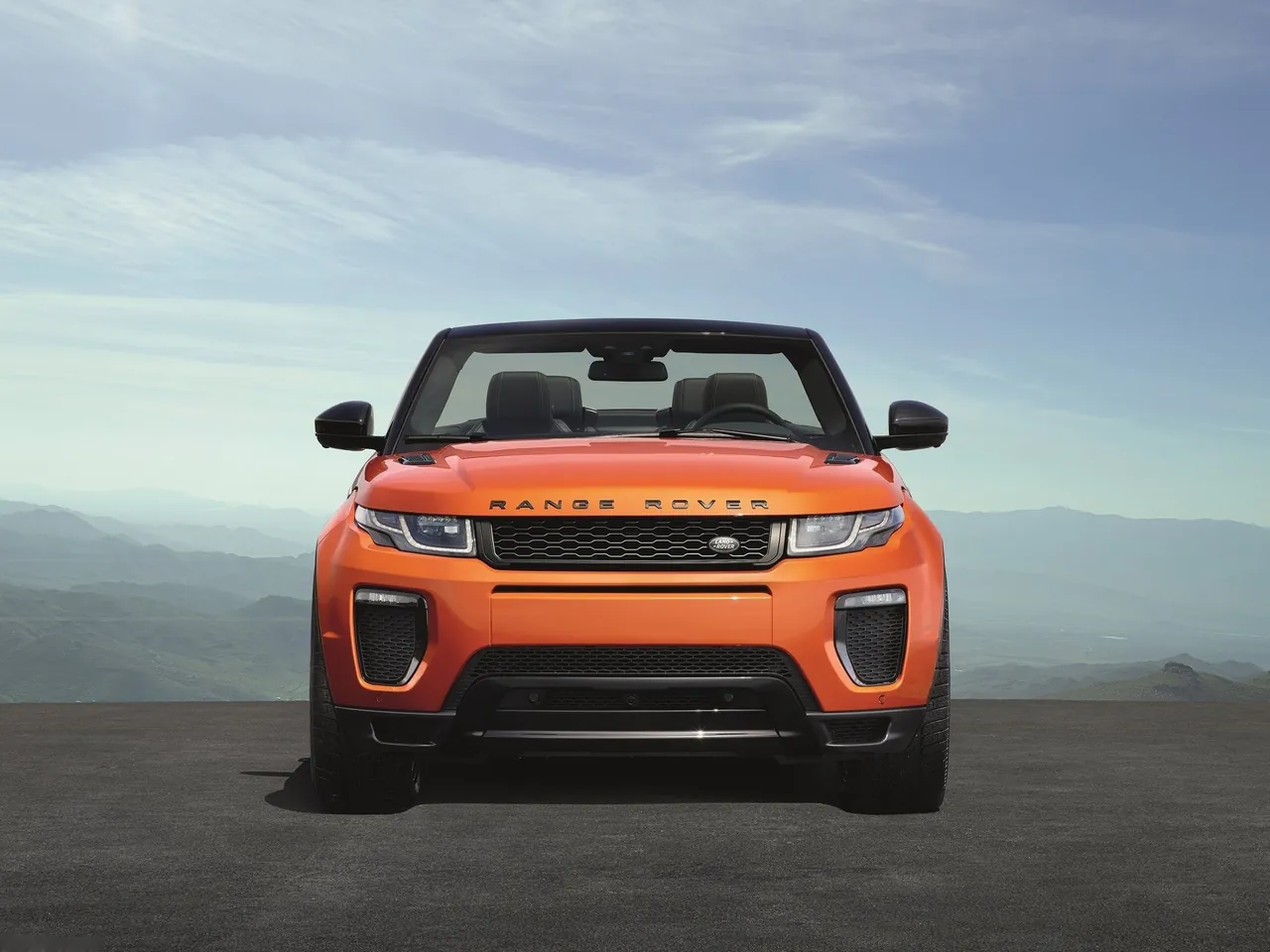 Land Rover Range Rover Evoque Convertible (2017) - Front