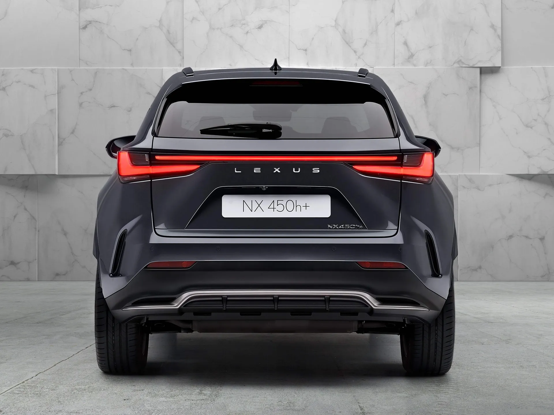 Lexus NX (2022) – zezadu