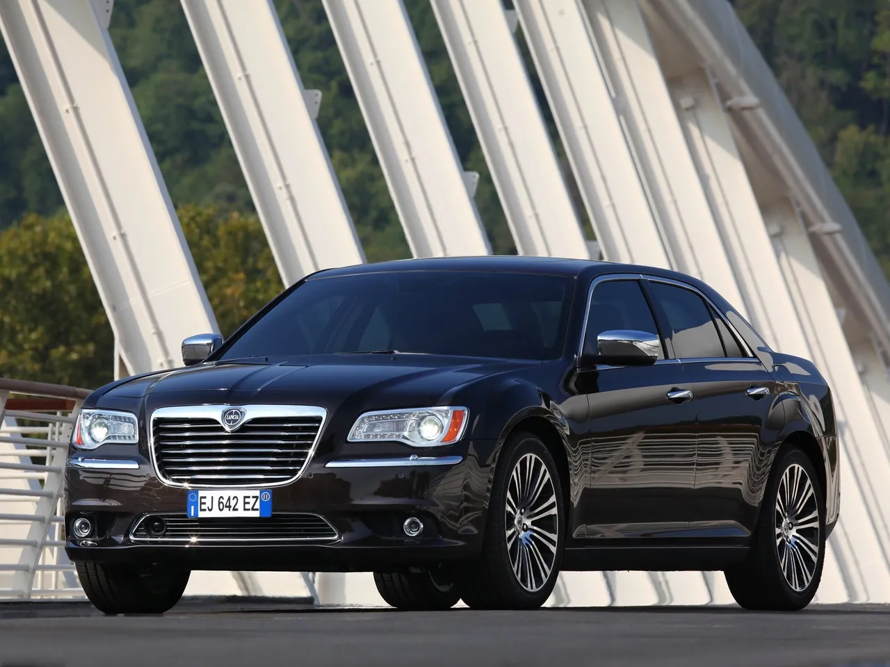Lancia Thema (2012)