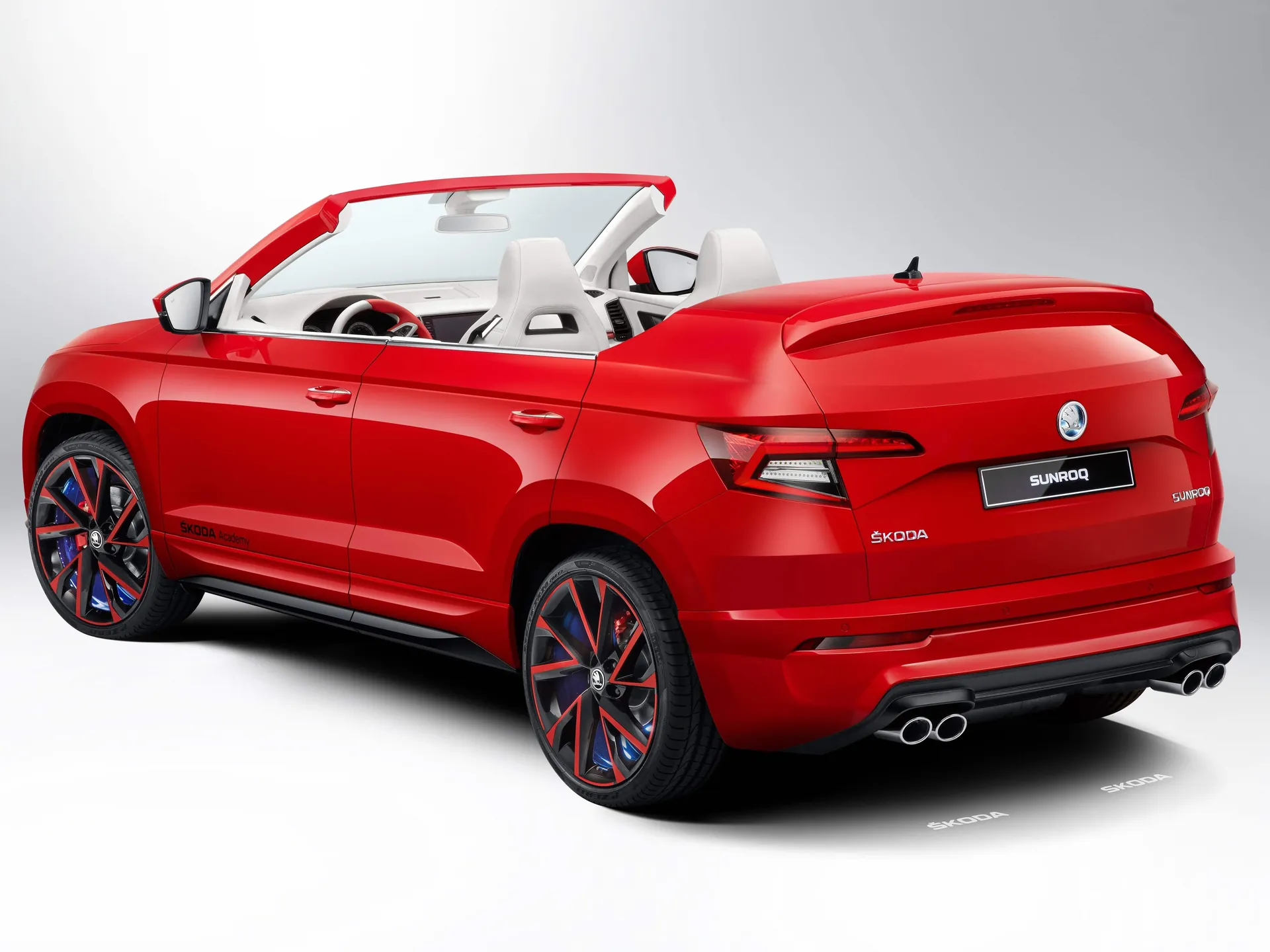 Skoda Sunroq Concept (2018) – zadní tříčtvrteční pohled