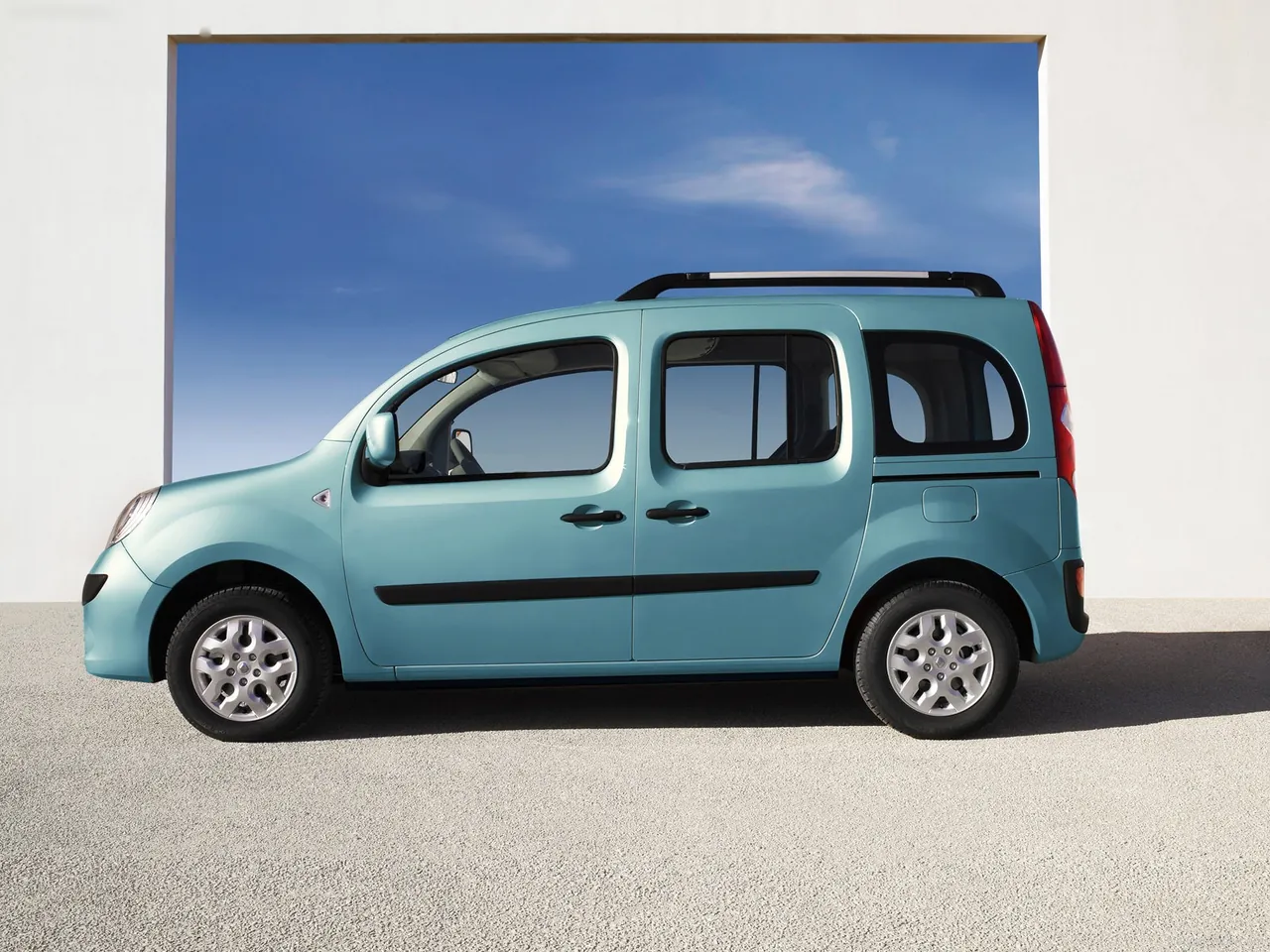 Renault Kangoo (2008) – boční profil