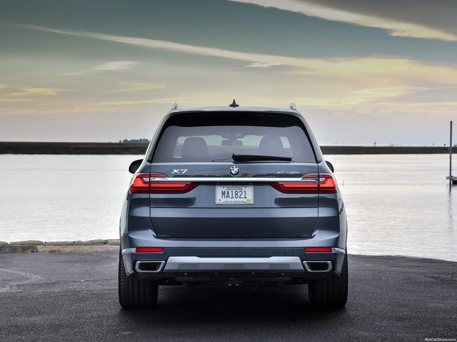 BMW X7 (2019) – zezadu