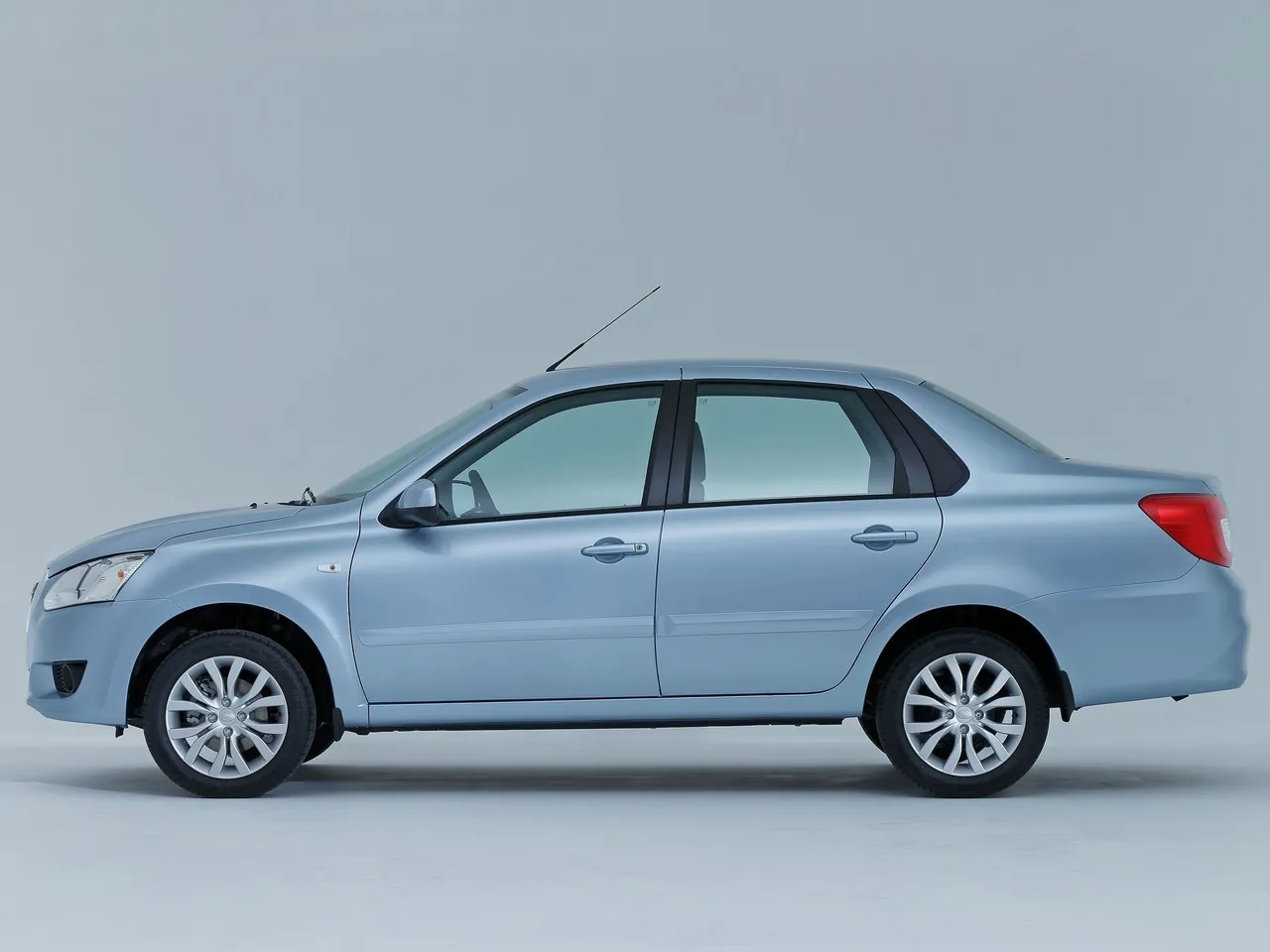 Datsun on-DO (2015) – boční profil