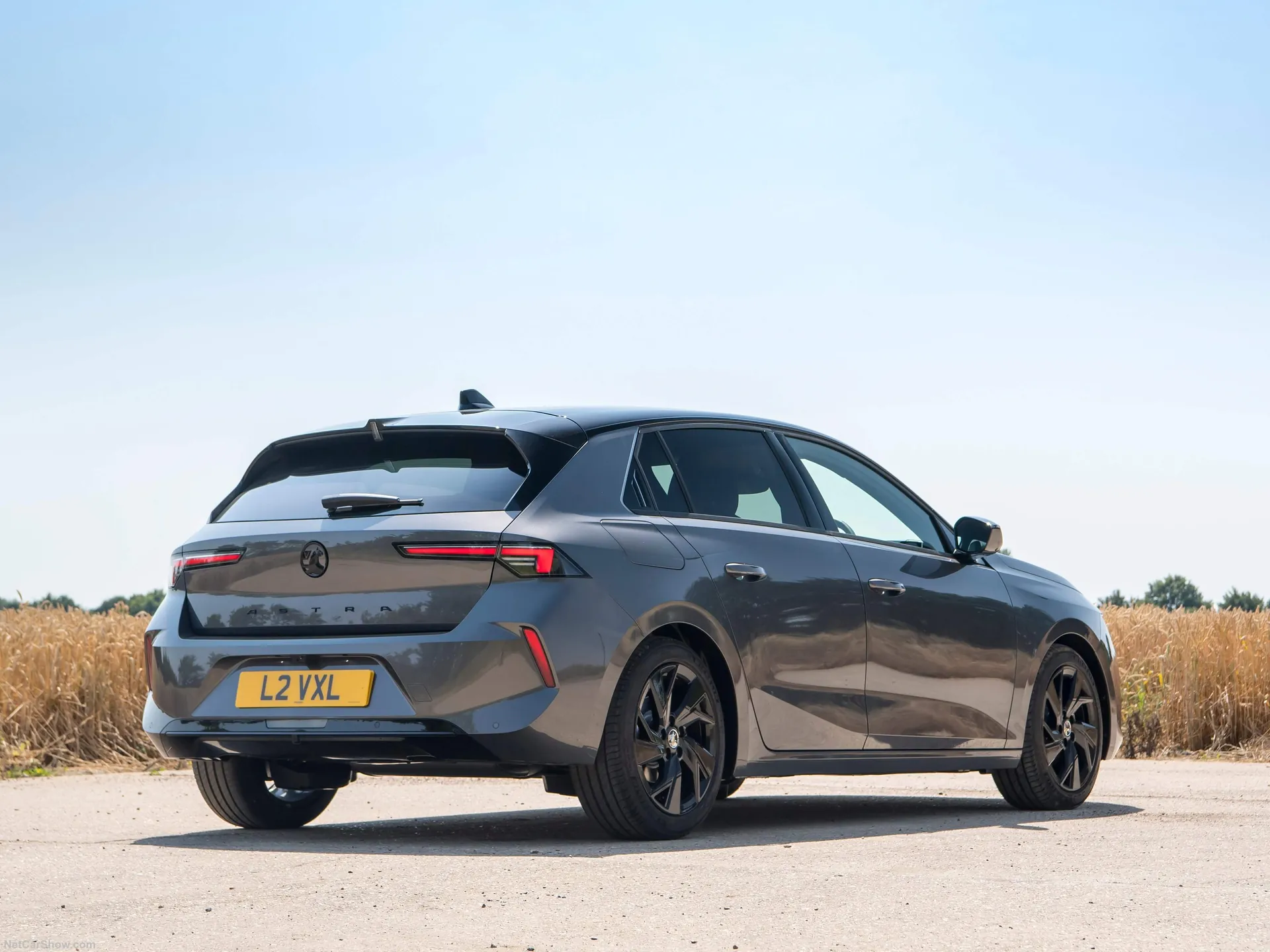 Vauxhall Astra (2022) – zadní tříčtvrteční pohled