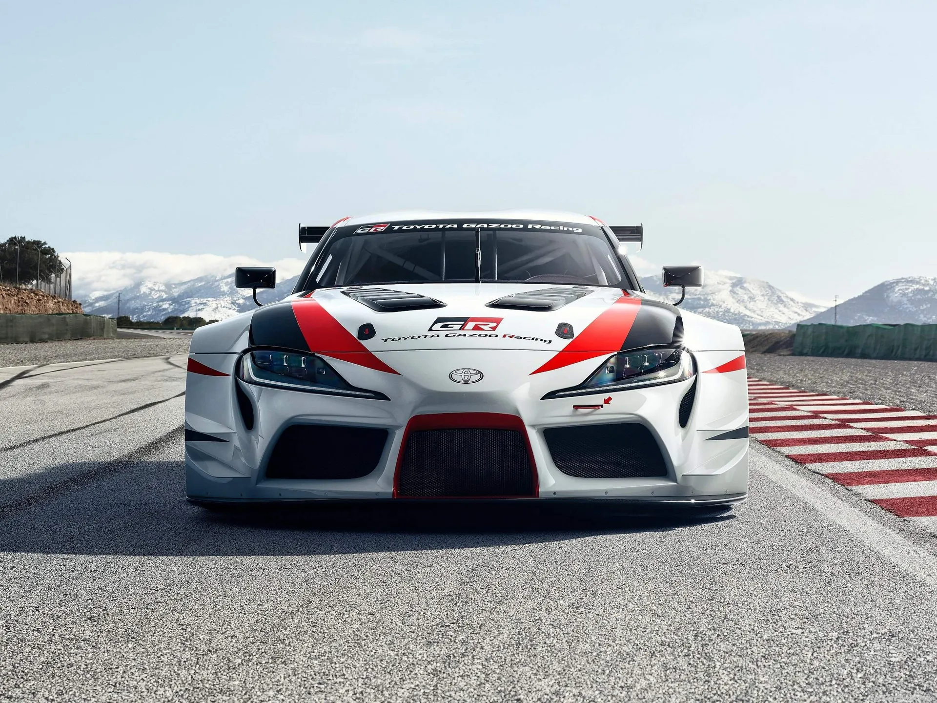 Toyota GR Supra Racing Concept (2018) – zepředu
