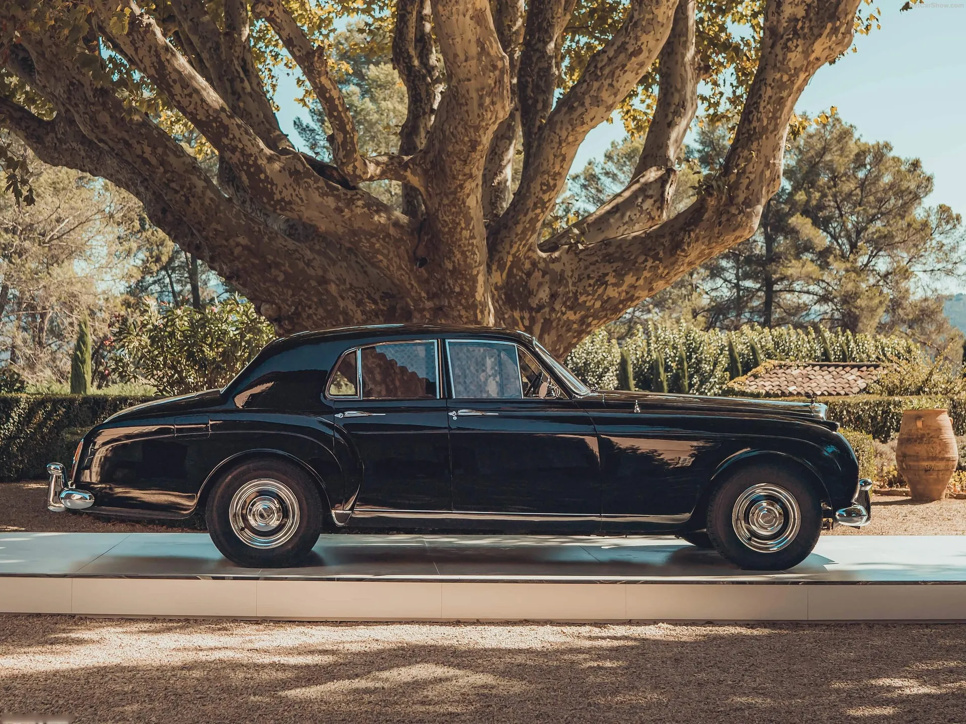 Bentley S1 Continental Flying Spur (1958) – boční profil
