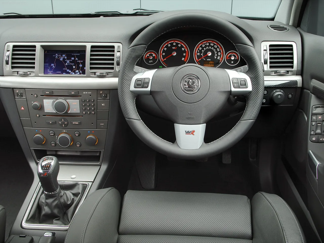Vauxhall Vectra VXR (2006) – interiér