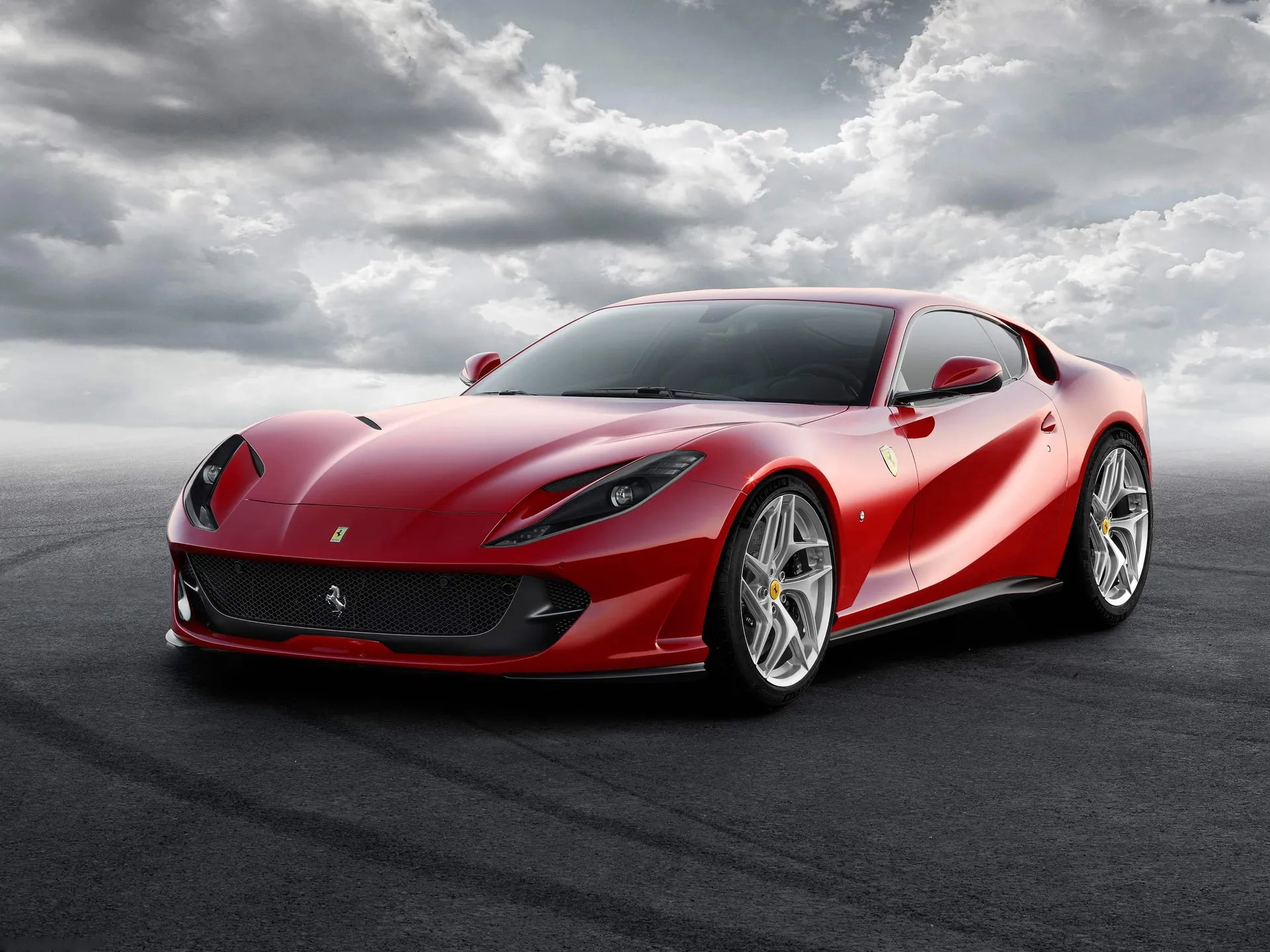 Ferrari 812 Superfast (2018)