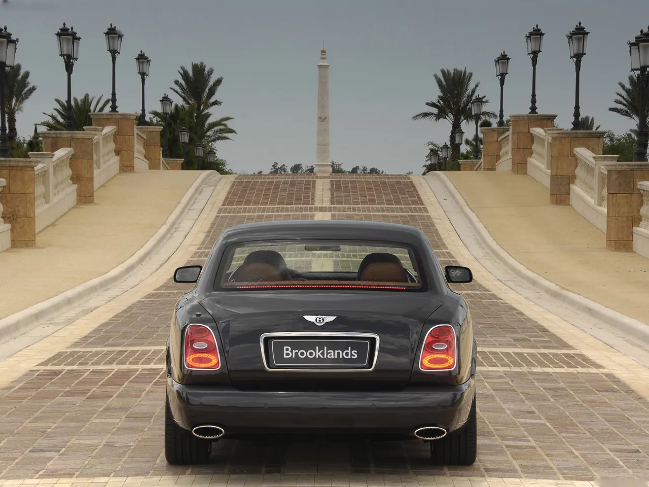 Bentley Brooklands (2008) – zezadu