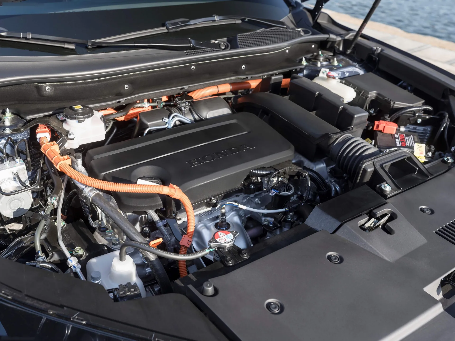 Honda CR-V [EU] (2023) – motorový prostor