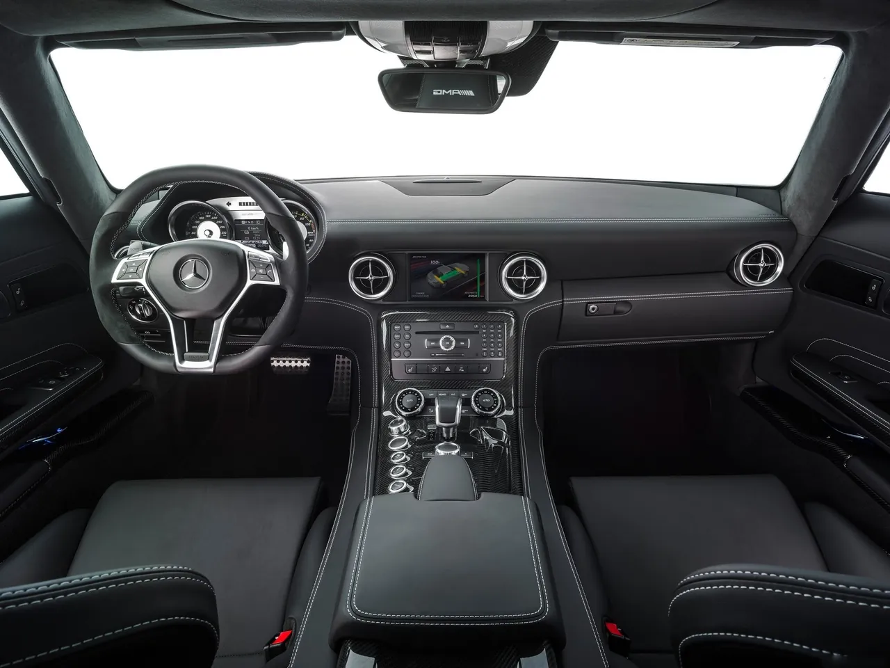 Mercedes-Benz SLS AMG Coupe Electric Drive (2014) - Interior