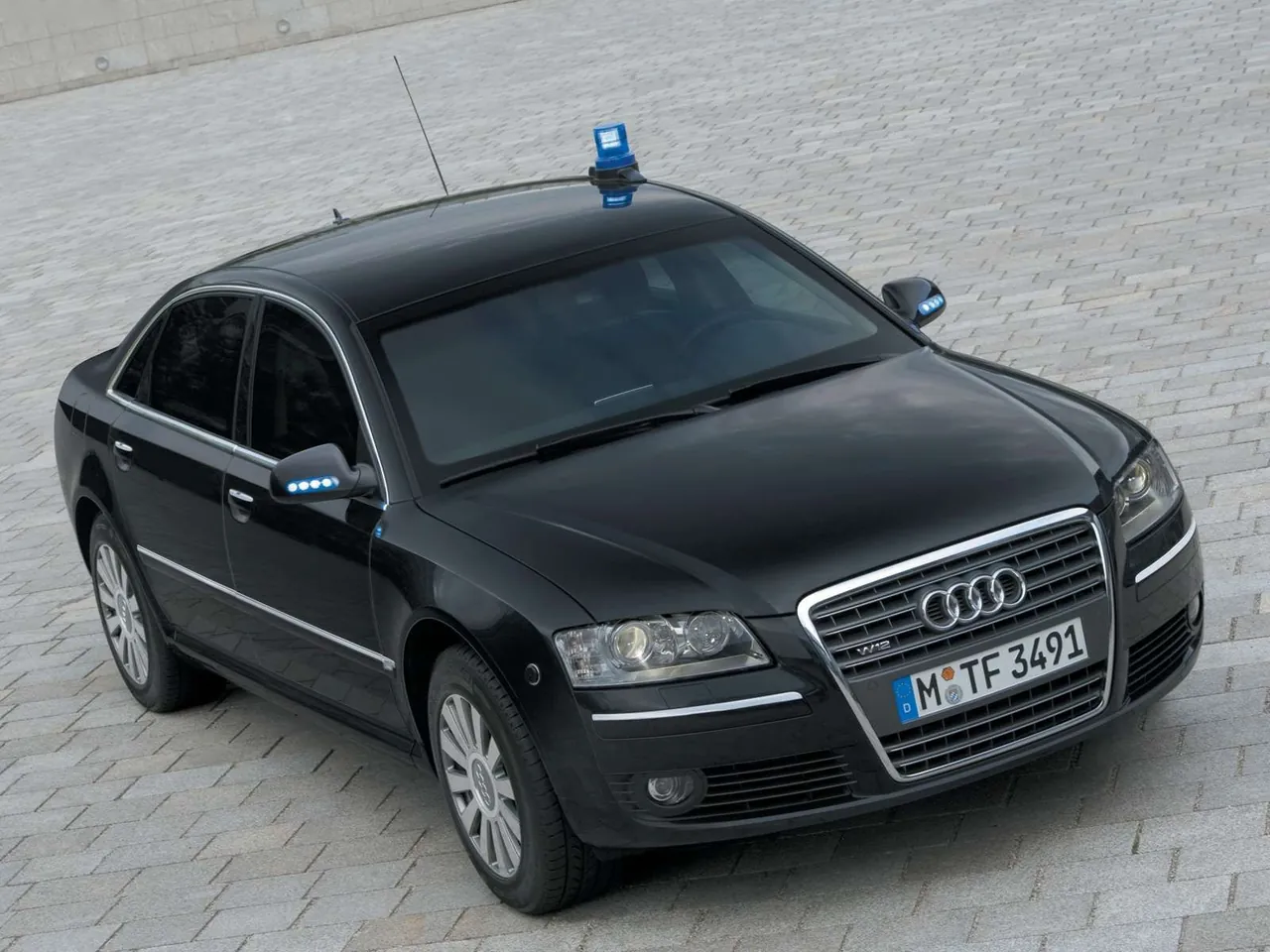 Audi A8 Security (2006)