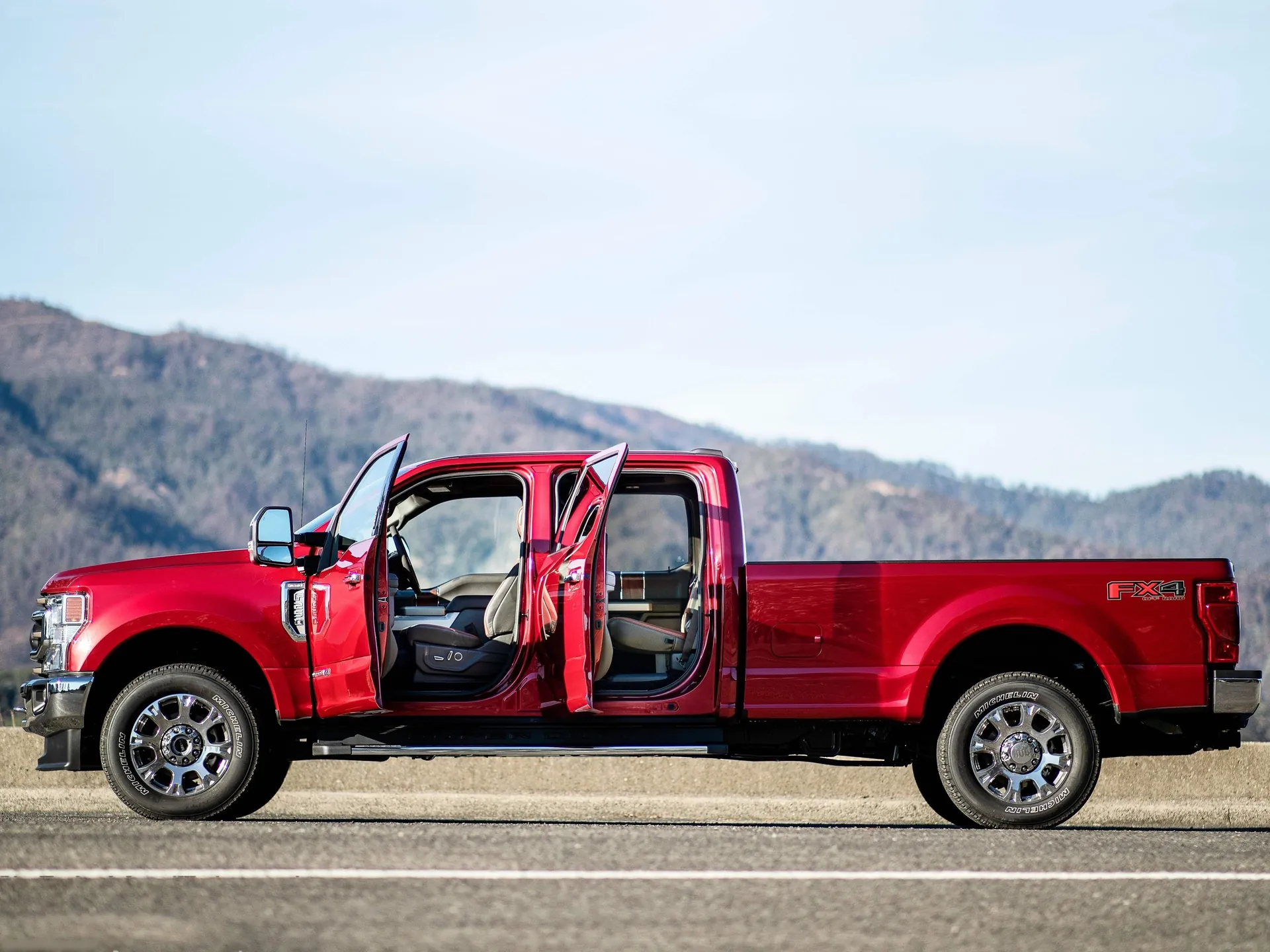 Ford F-Series Super Duty (2020) – boční profil