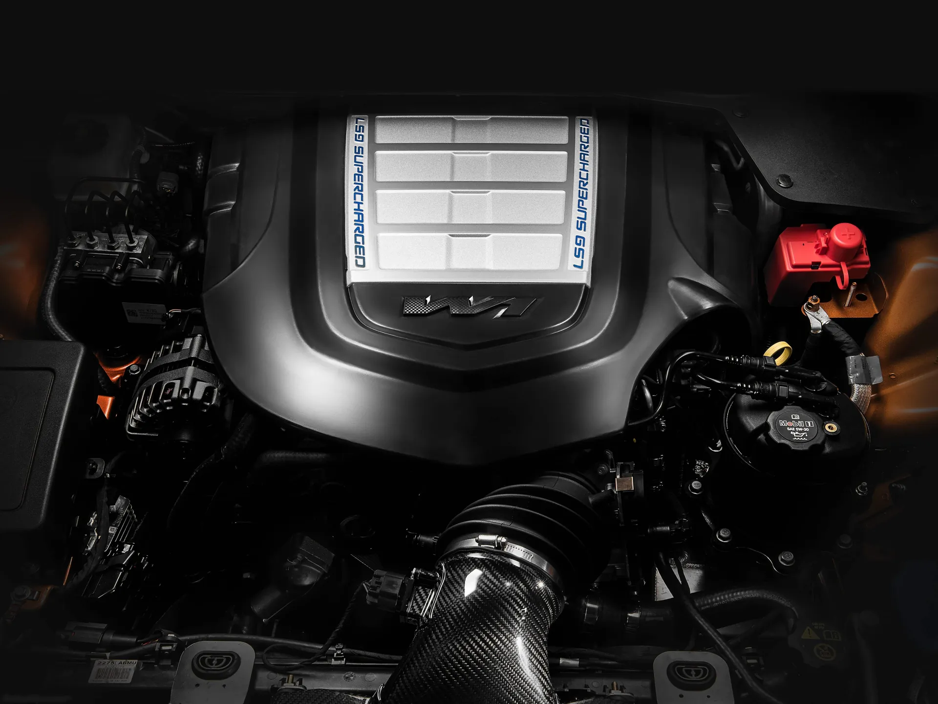 HSV GTSR W1 (2017) – motorový prostor