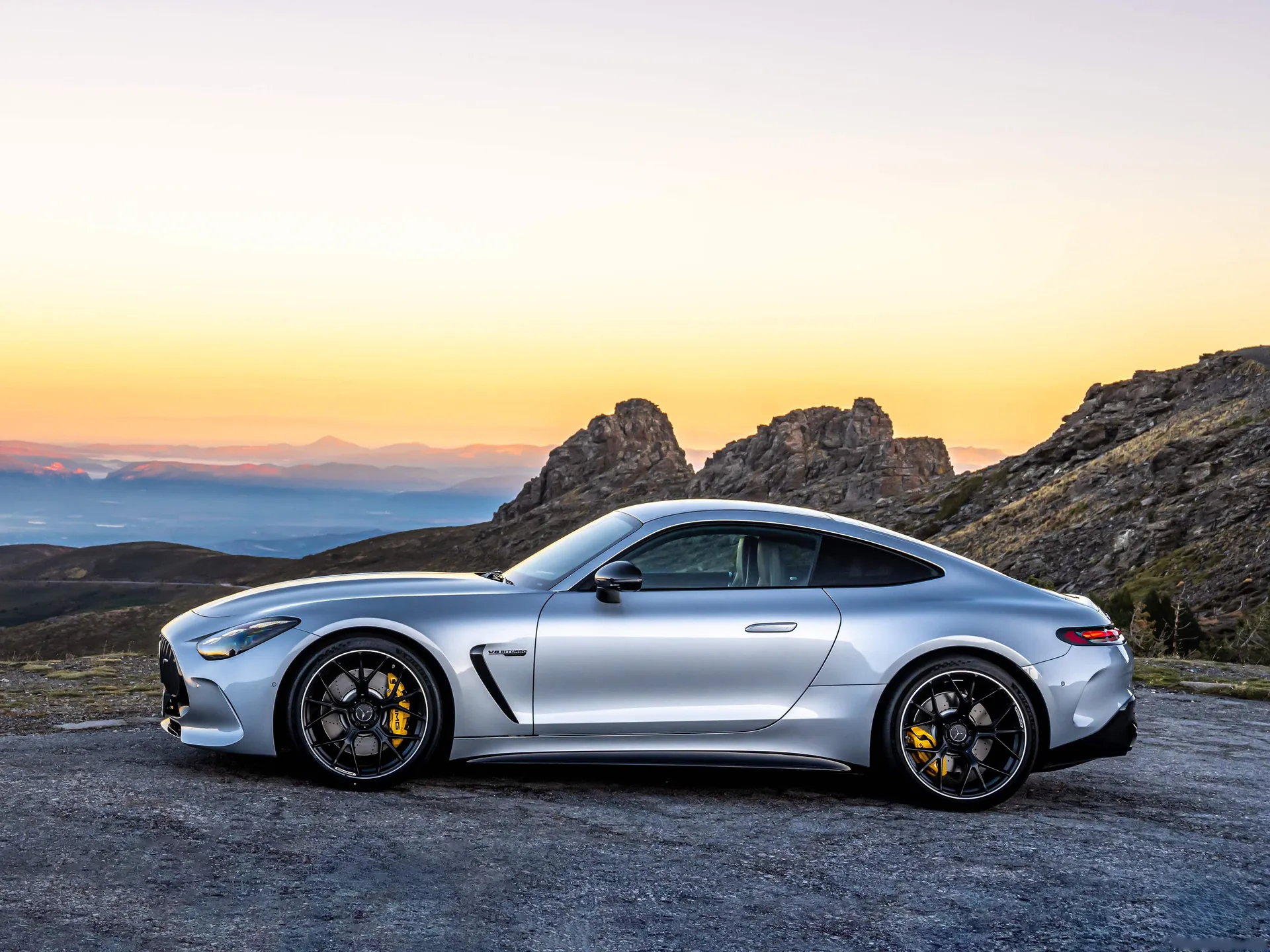 Mercedes-Benz AMG GT Coupe (2024) - Side Profile