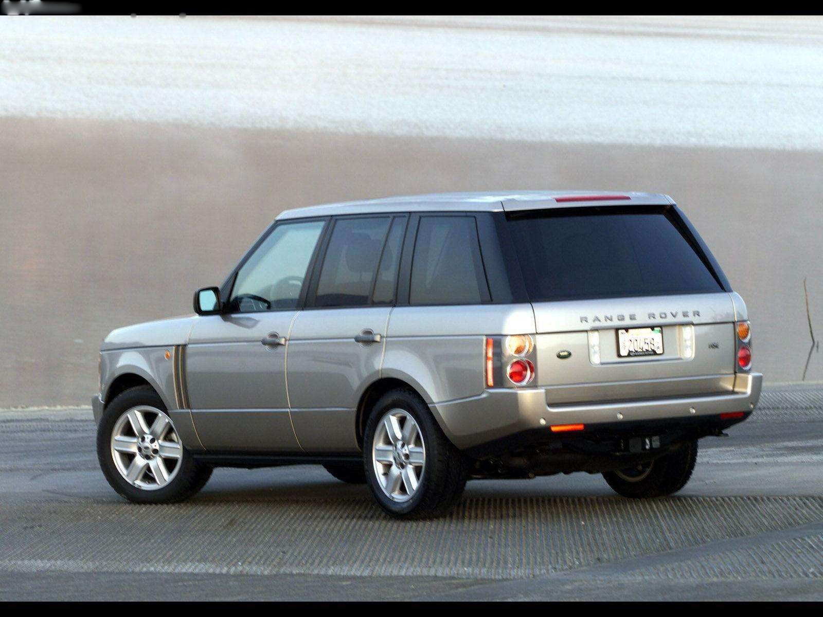 Land Rover Range Rover (2003) - Rear Three-Quarter