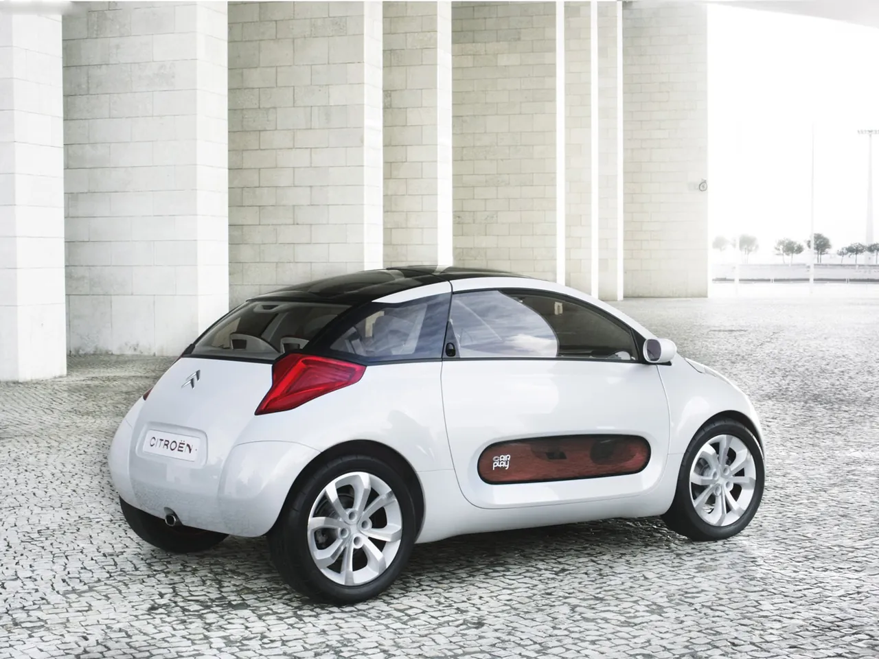 Citroen C-Airplay Concept (2005) – zadní tříčtvrteční pohled