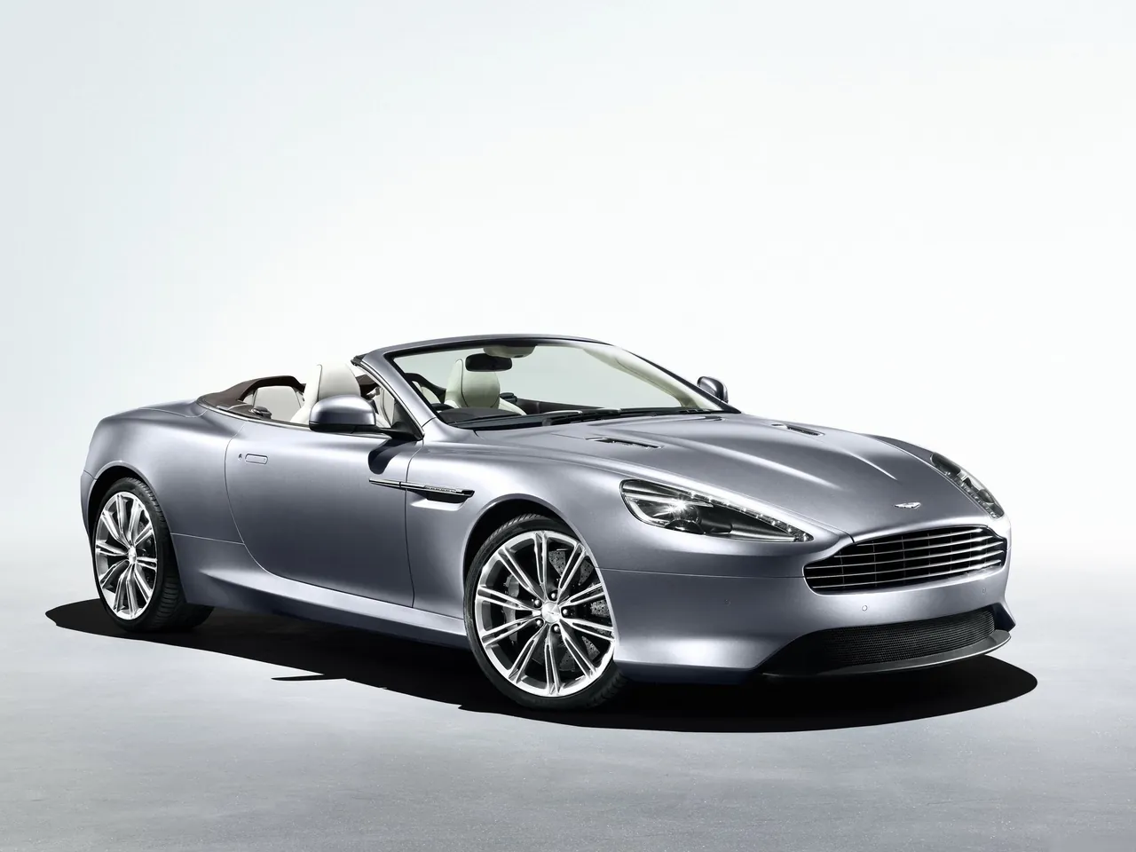 Aston Martin Virage Volante (2012)