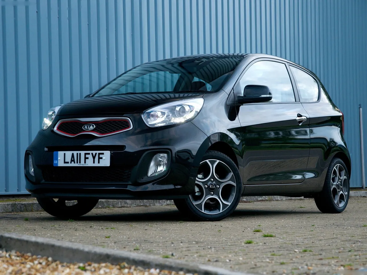 Kia Picanto 3-door (2012)