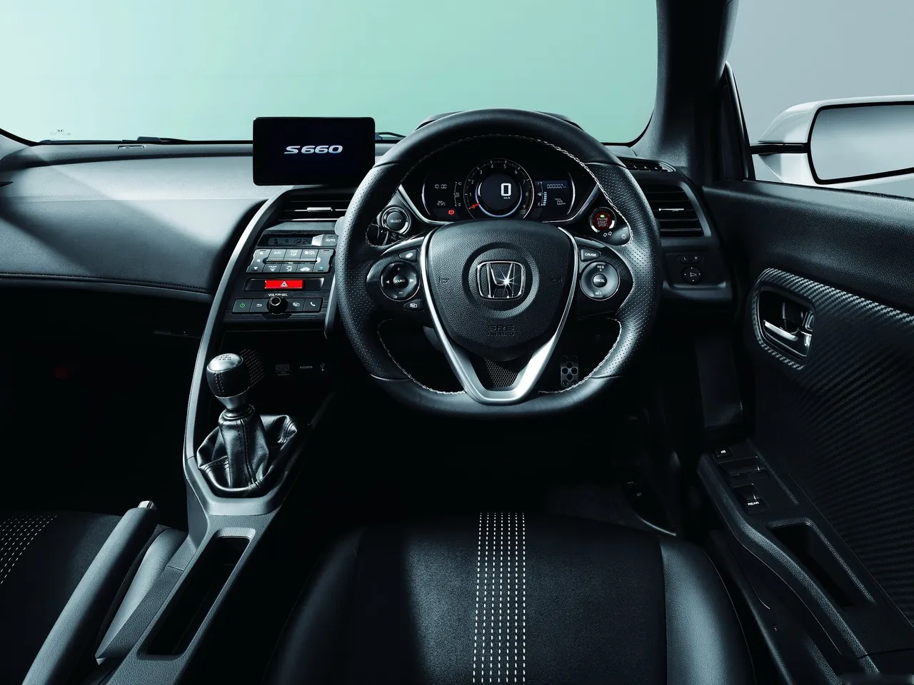 Honda S660 (2015) – interiér