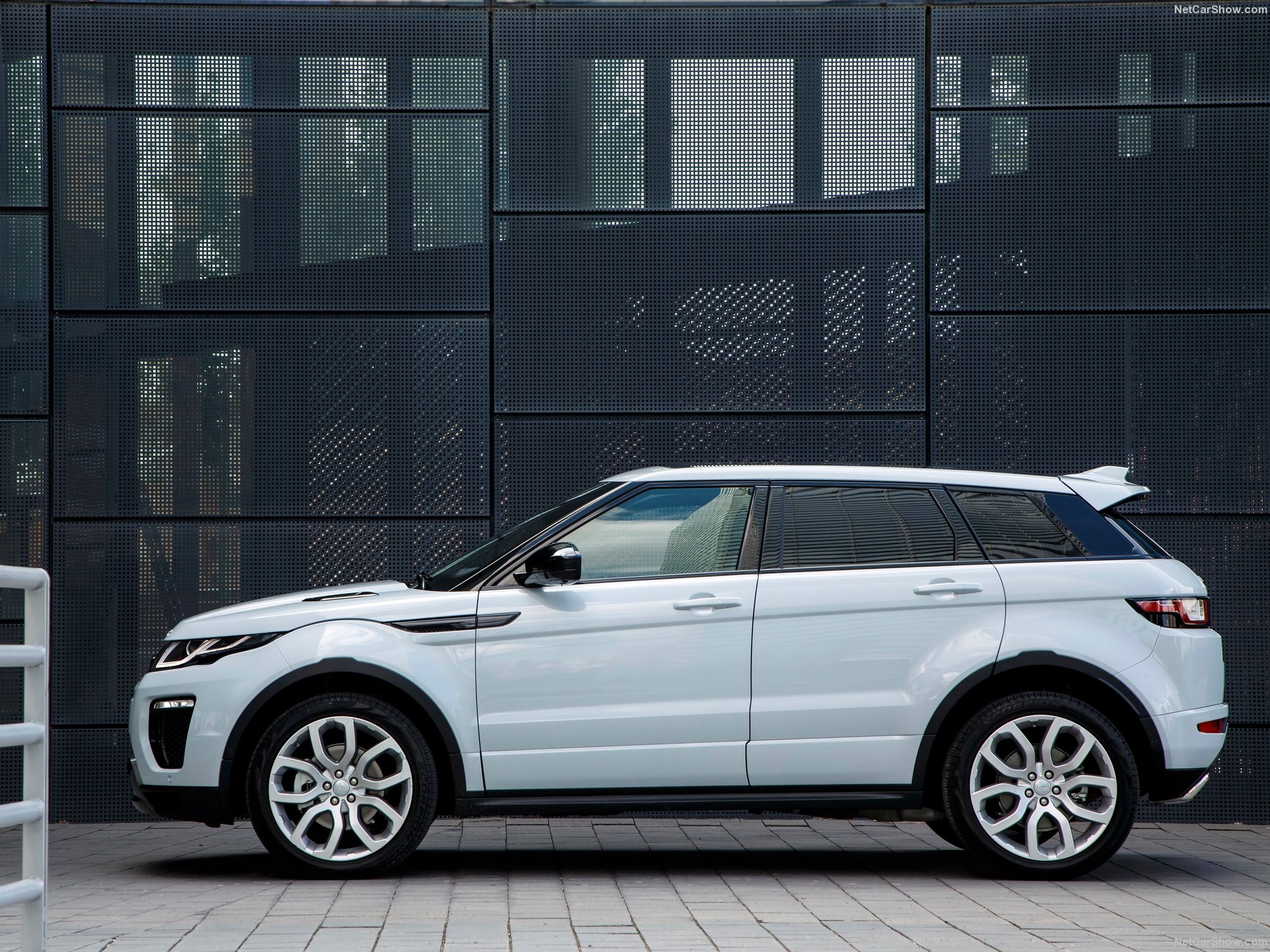 Land Rover Range Rover Evoque (2016) – boční profil