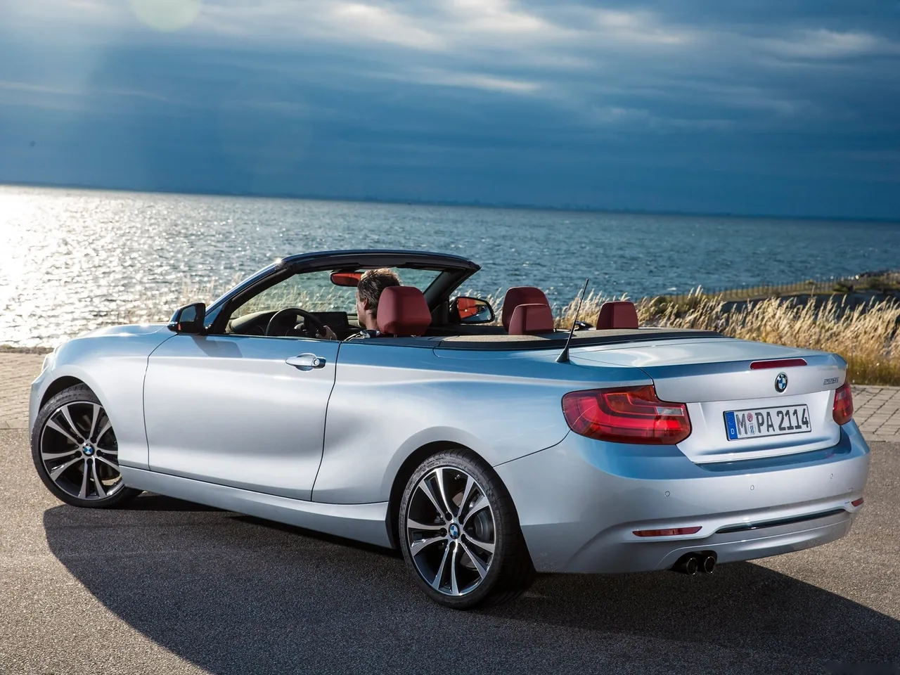 BMW 2-Series Convertible (2015) – zadní tříčtvrteční pohled