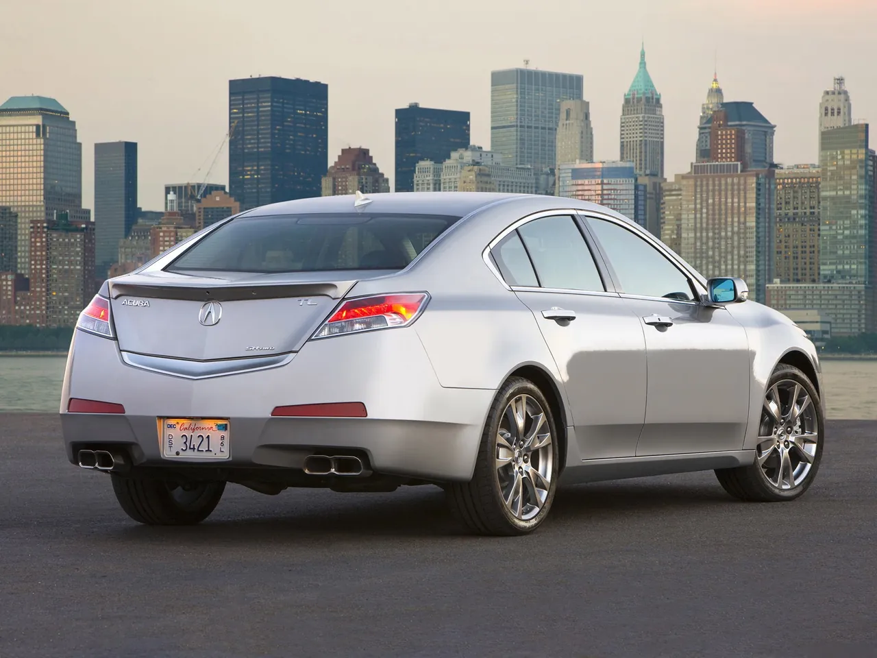 Acura TL (2009) – zadní tříčtvrteční pohled