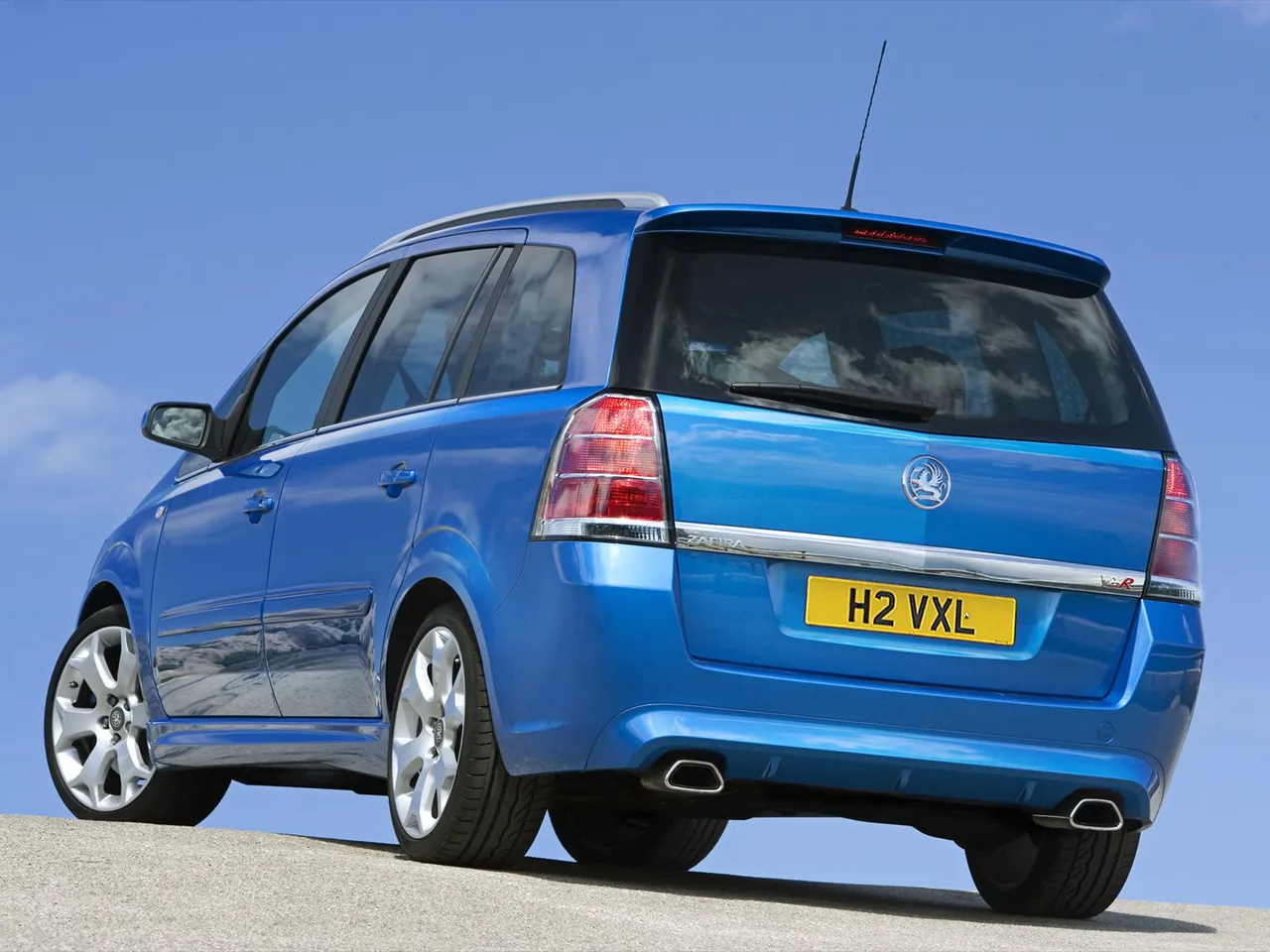Vauxhall Zafira VXR (2005) - Rear Three-Quarter