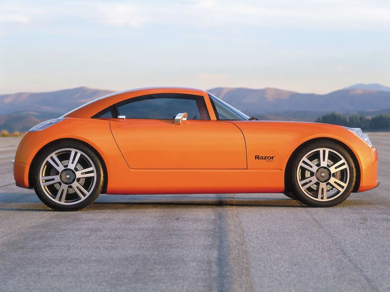 Dodge Razor Concept (2002) – boční profil