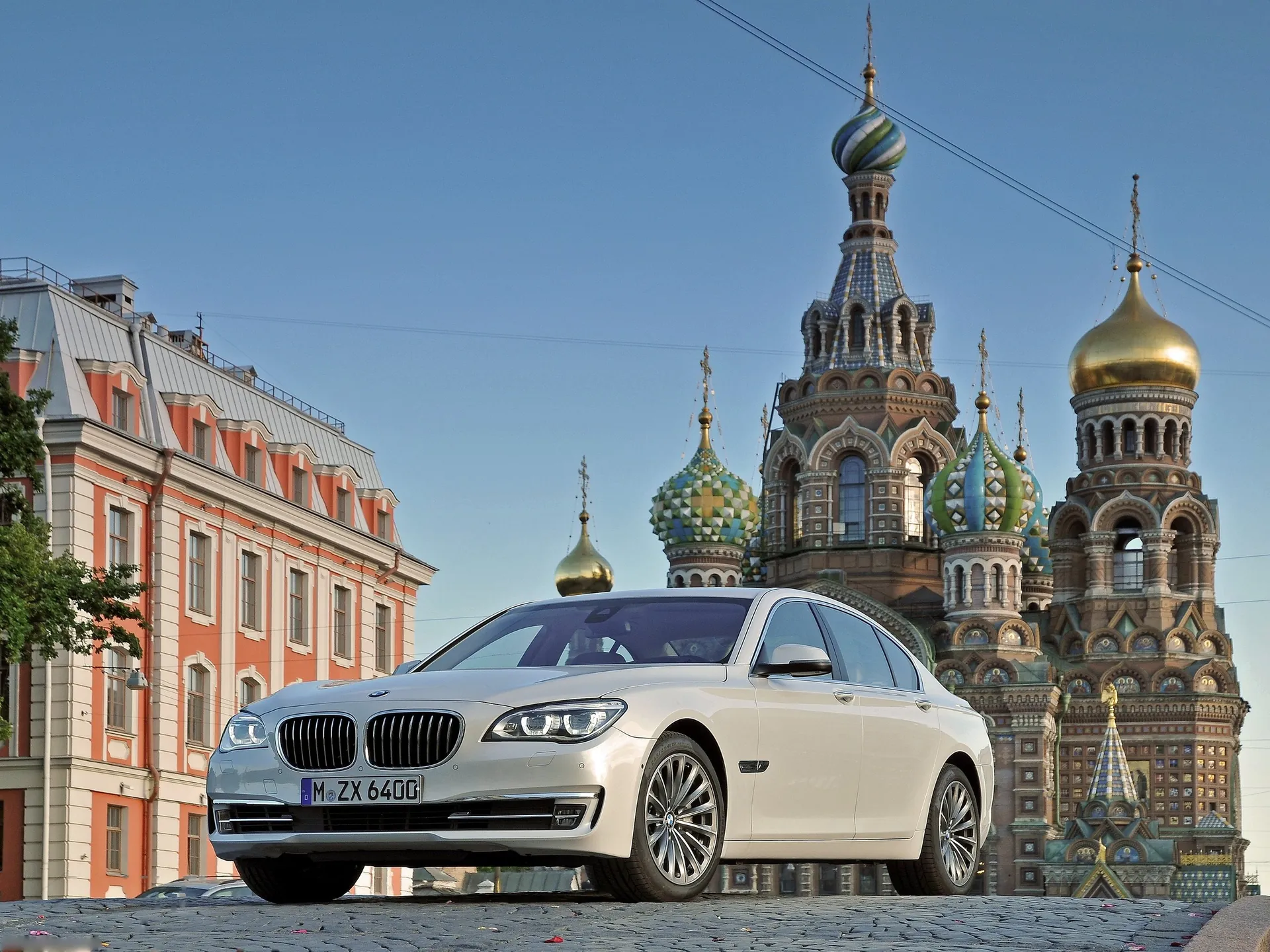 BMW 7-Series (2013)