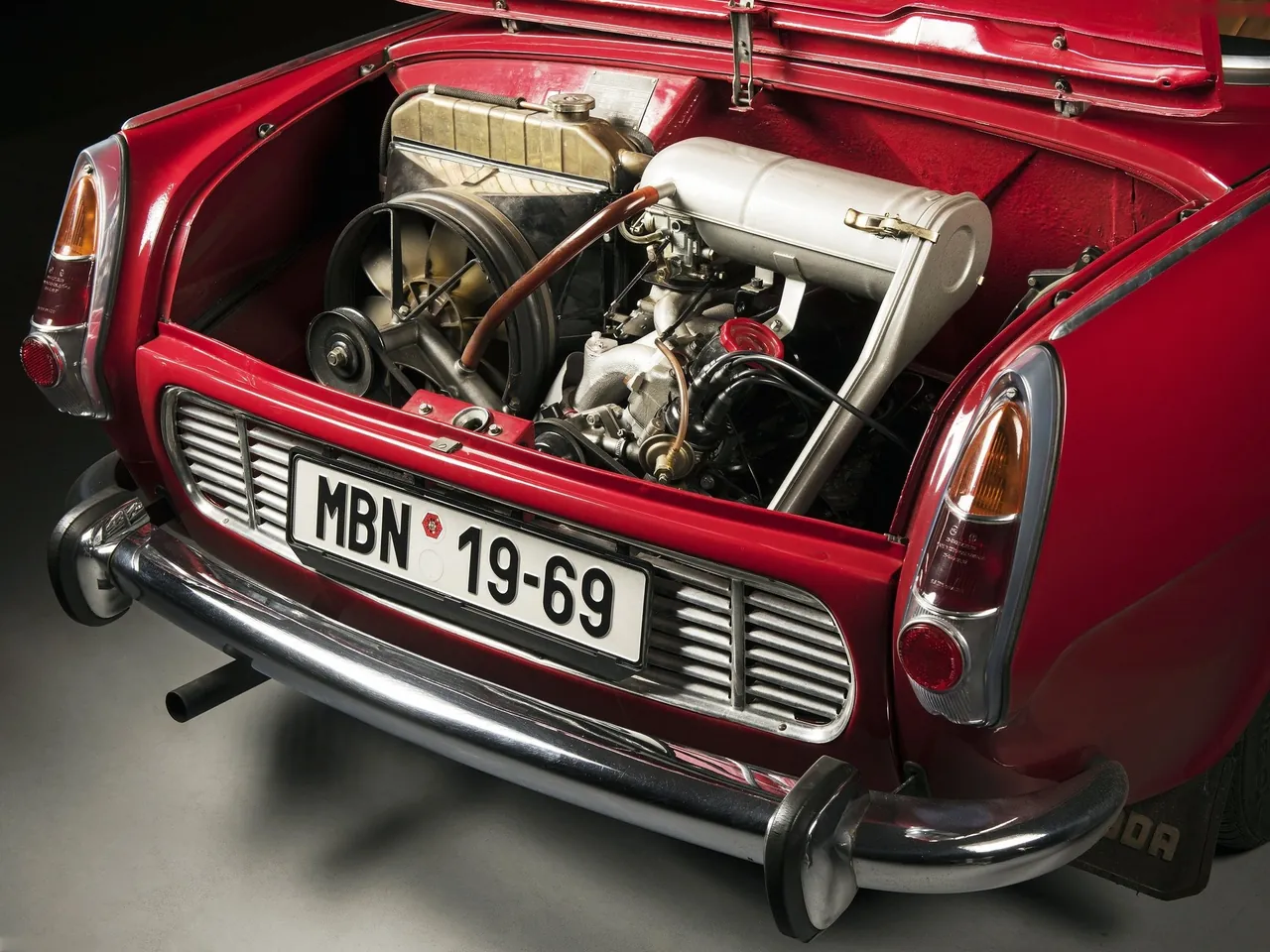 Skoda 1000 MBX (1966) – motorový prostor