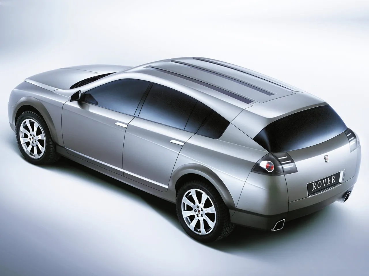 Rover TCV Concept (2002) – zadní tříčtvrteční pohled