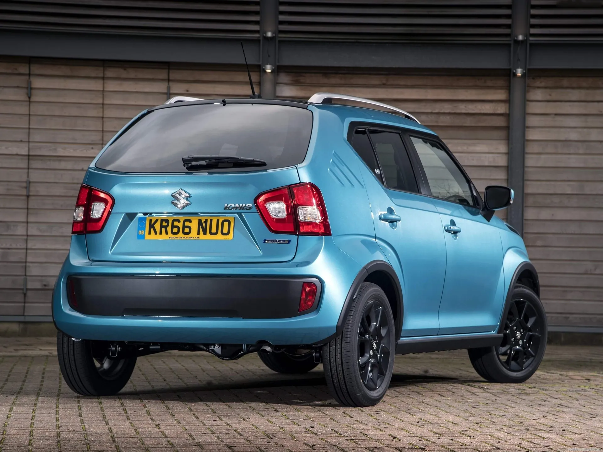 Suzuki Ignis (2017) – zadní tříčtvrteční pohled
