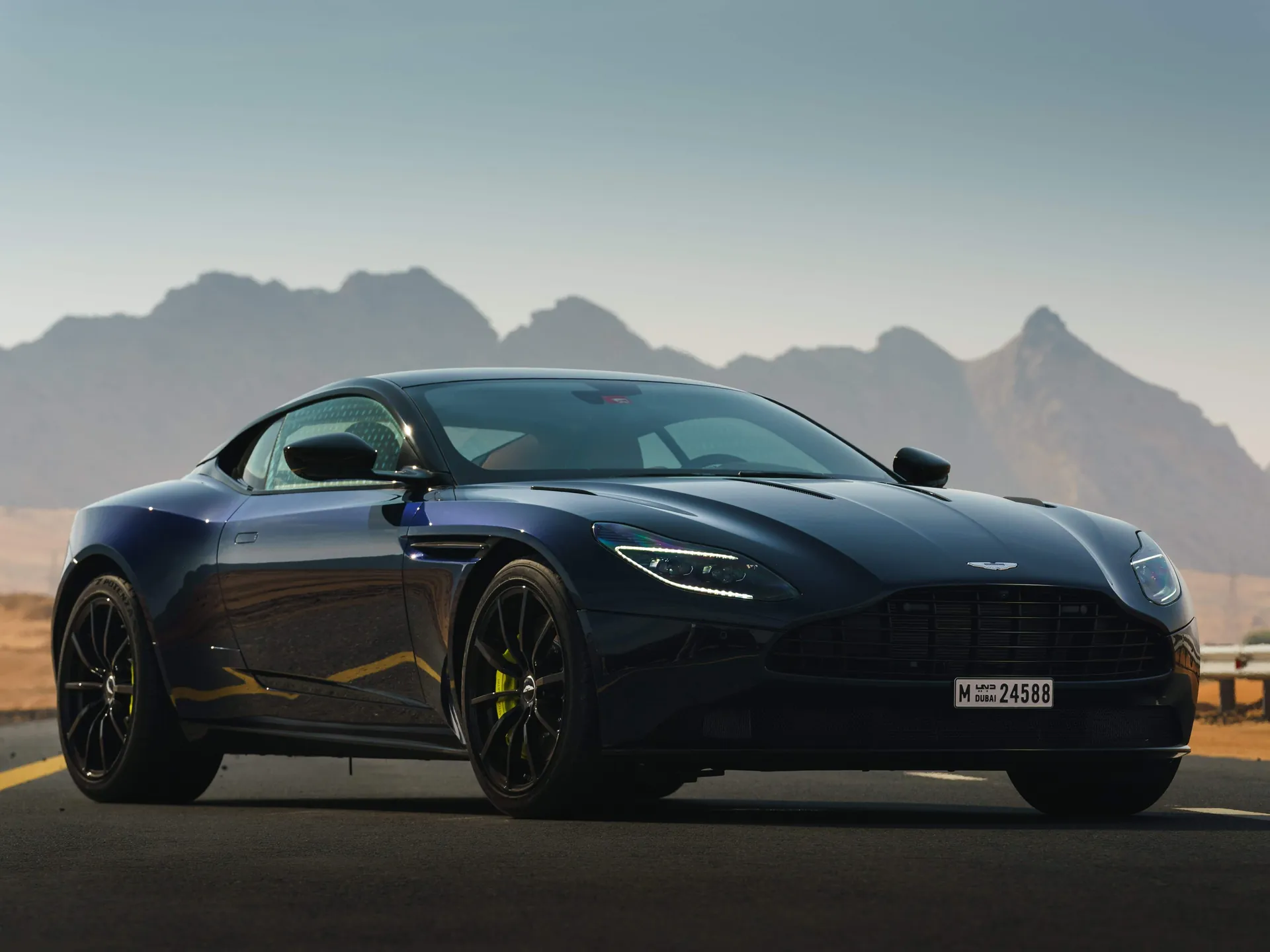 Aston Martin DB11 AMR (2019)