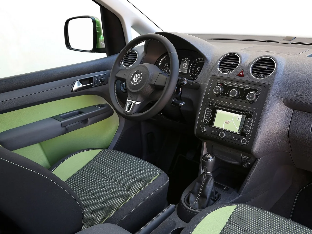 Volkswagen Caddy Cross (2013) - Interior