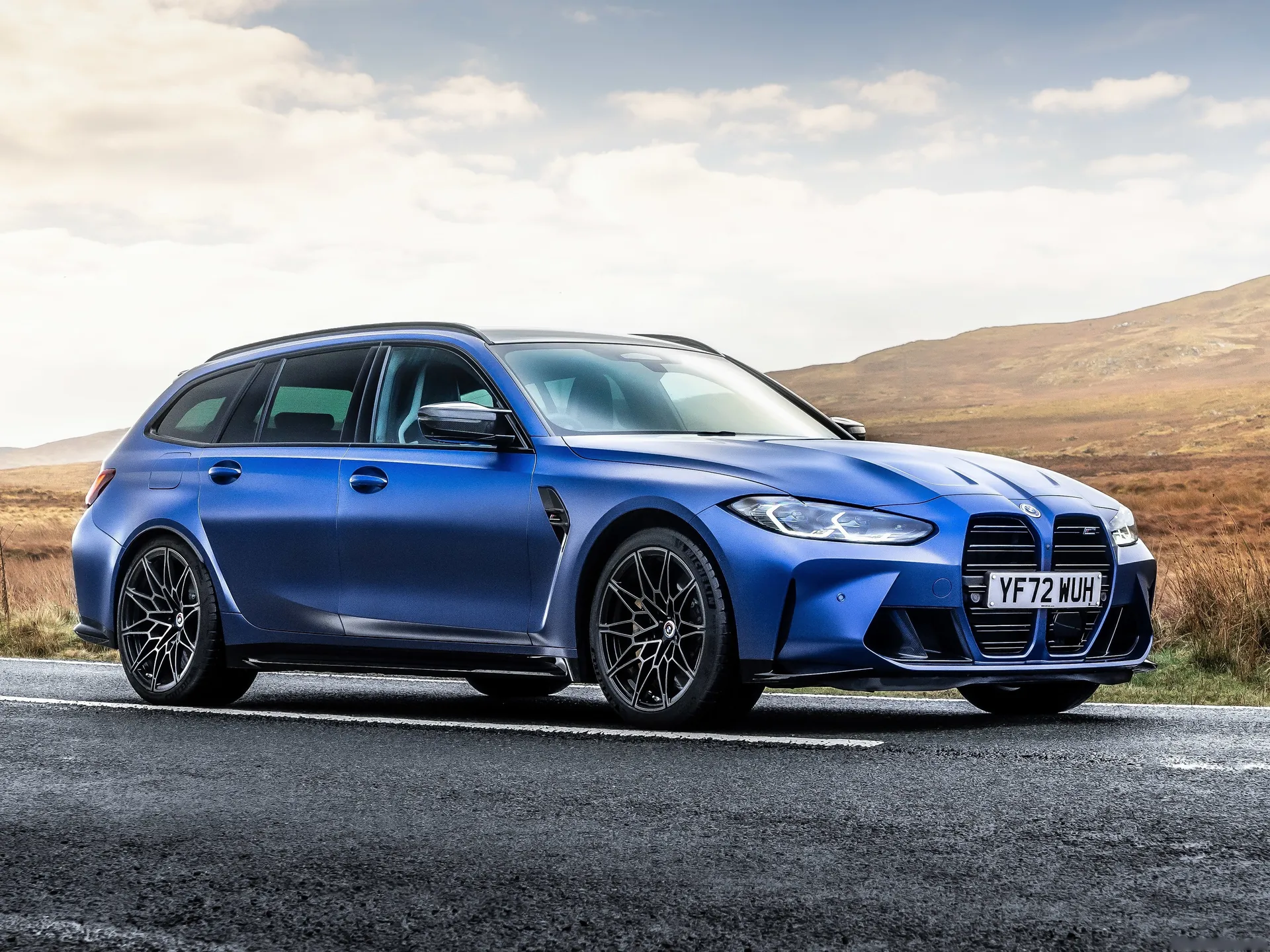 BMW M3 Competition Touring [UK] (2023)