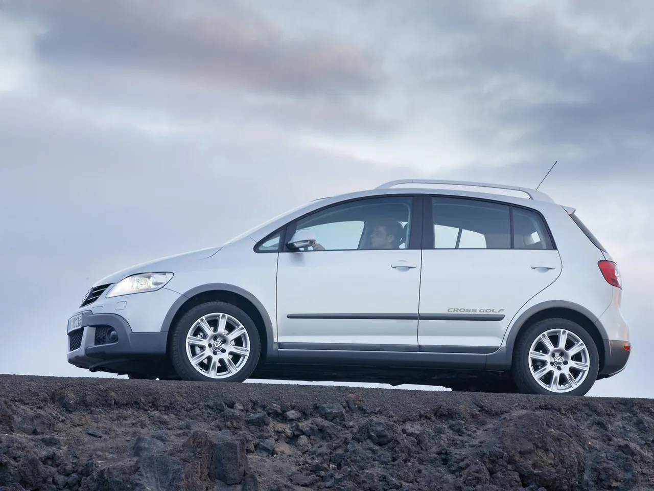 Volkswagen CrossGolf (2007) – boční profil