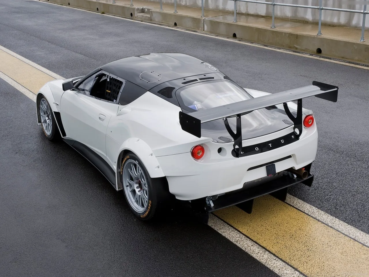 Lotus Evora GX Racecar (2013) – zadní tříčtvrteční pohled