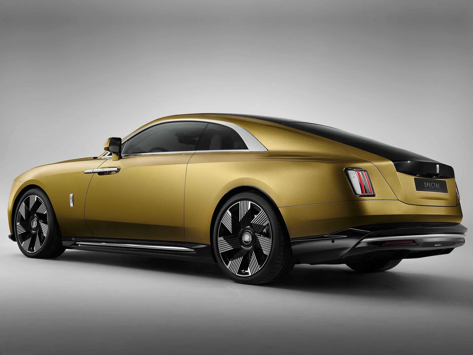Rolls-Royce Spectre (2024) – zadní tříčtvrteční pohled