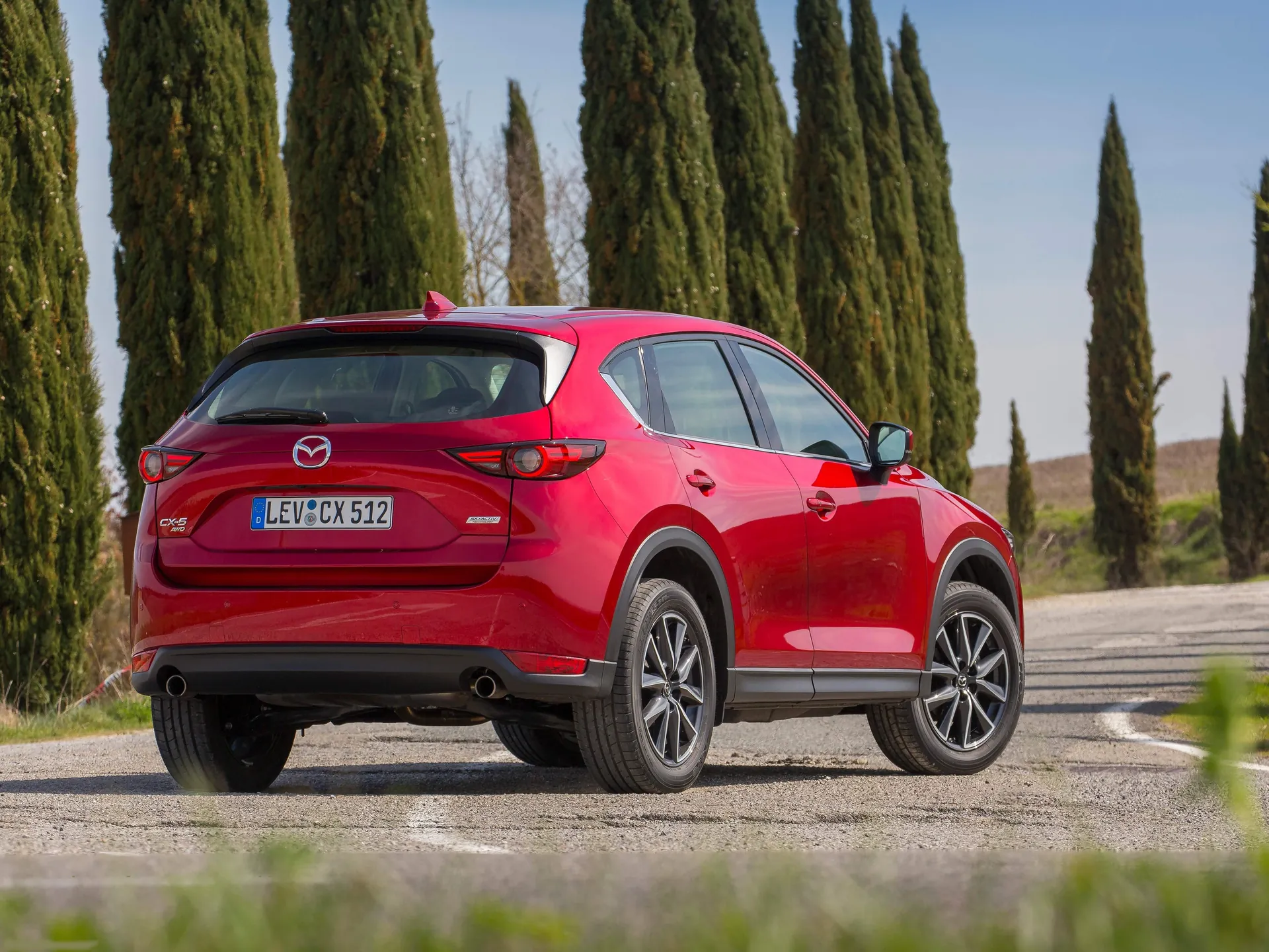 Mazda CX-5 [EU] (2017) – zadní tříčtvrteční pohled