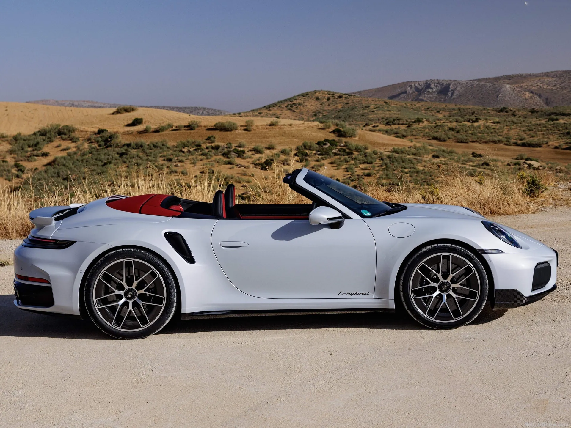 Porsche 911 Turbo S Cabriolet (2026) – boční profil