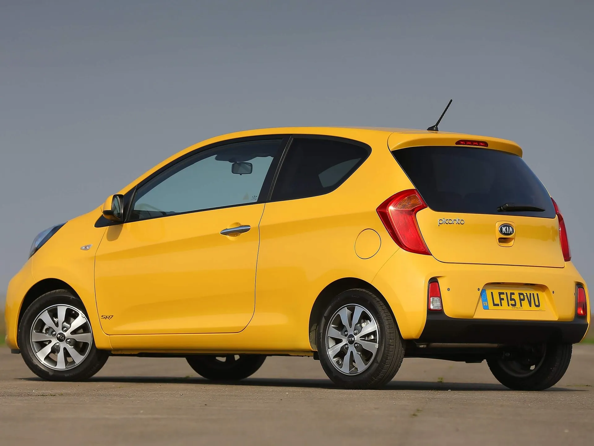 Kia Picanto (2016) – zadní tříčtvrteční pohled
