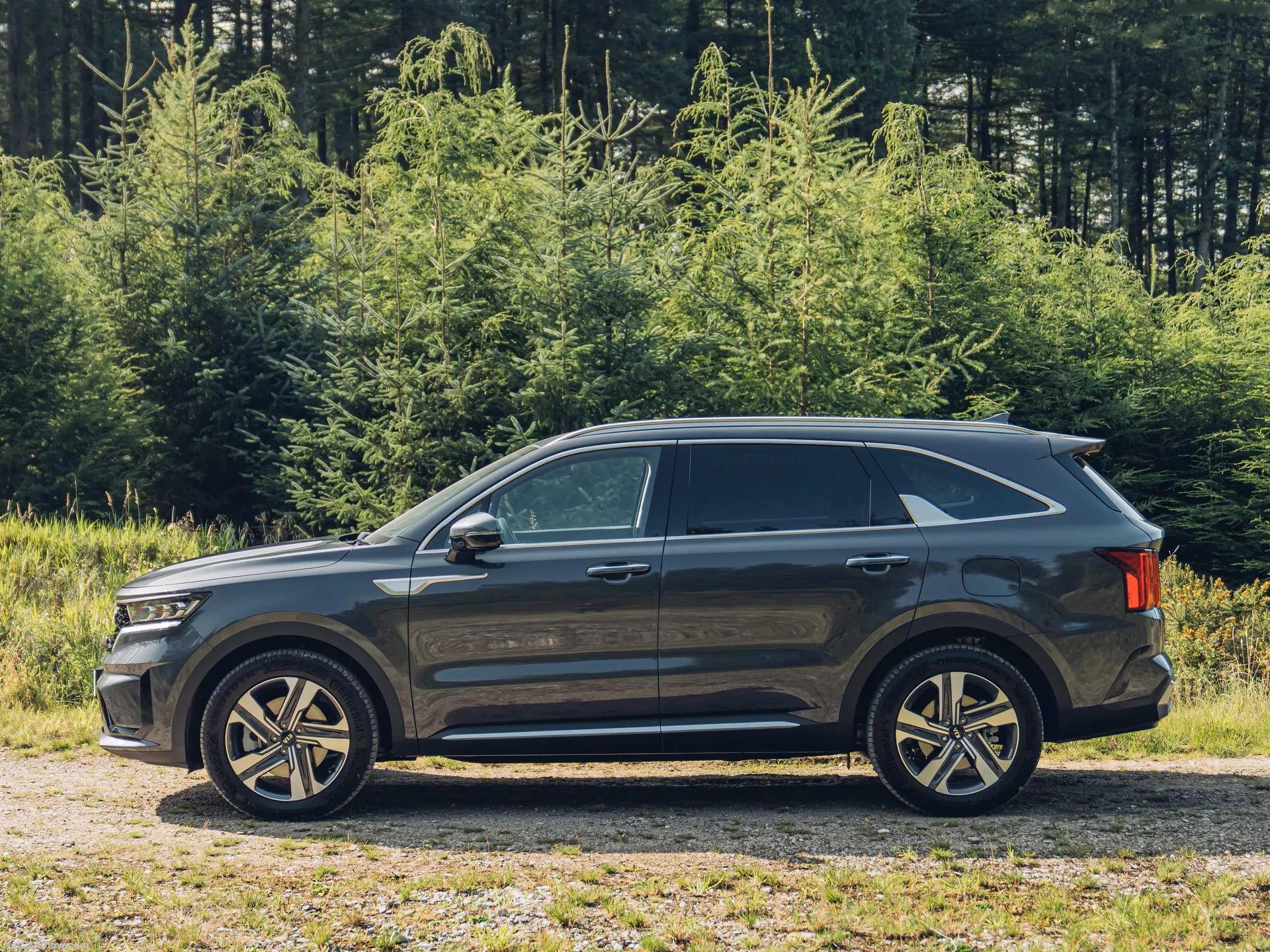 Kia Sorento [UK] (2021) – boční profil