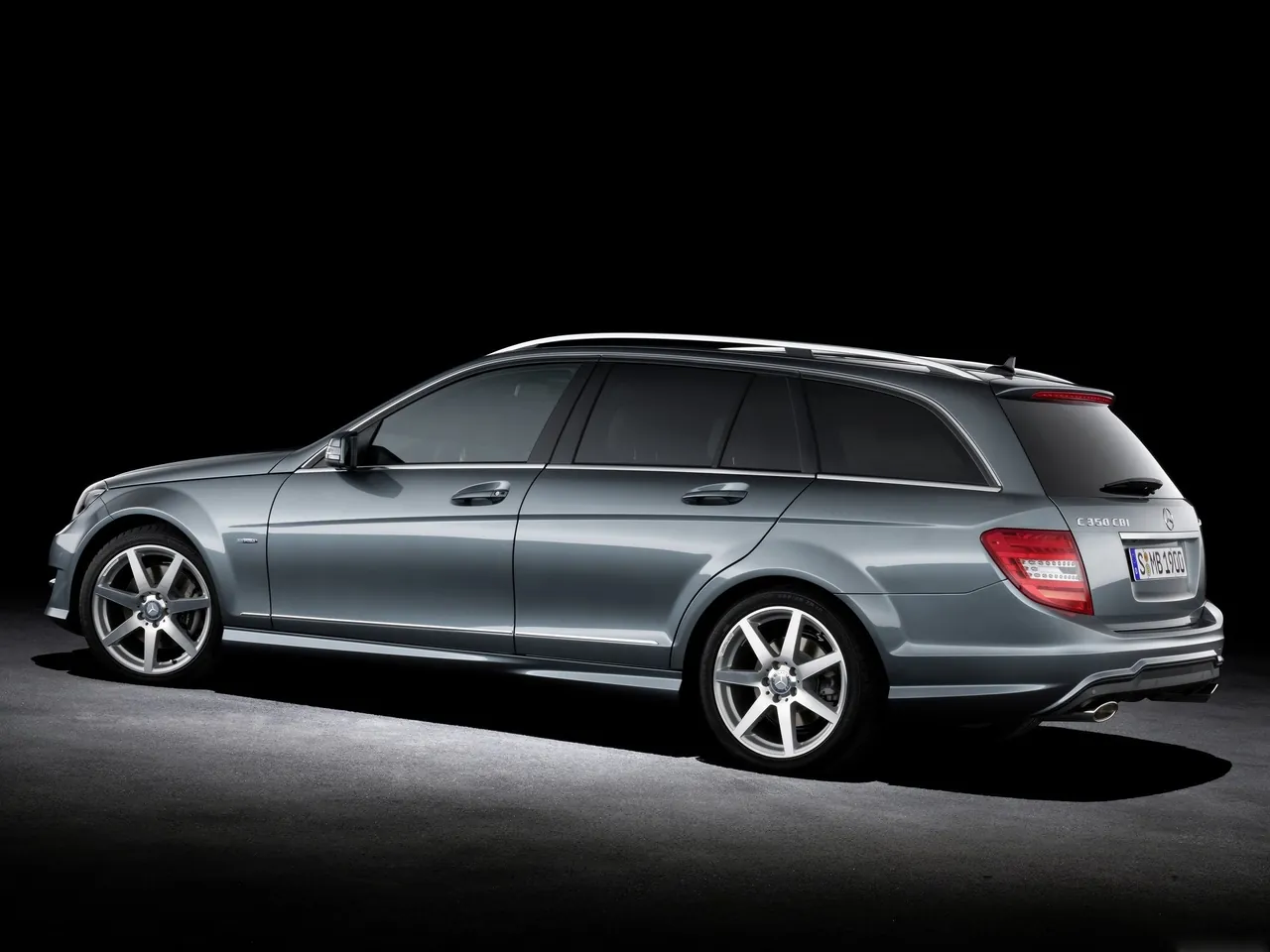 Mercedes-Benz C-Class Estate (2012) - Rear Three-Quarter