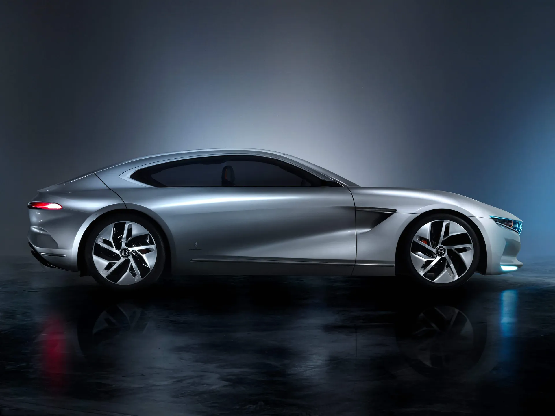 Pininfarina HK GT Concept (2018) – boční profil