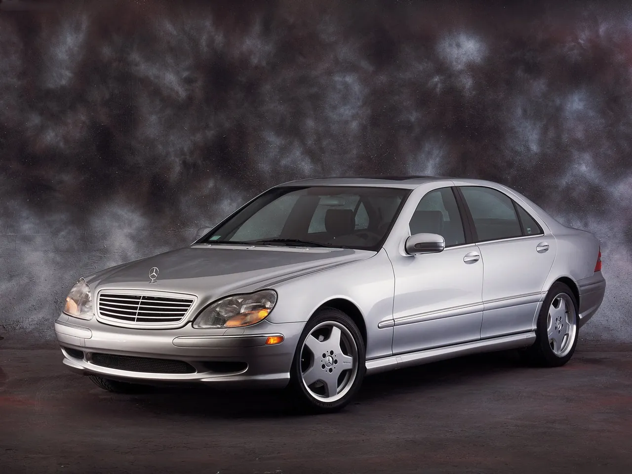Mercedes-Benz S-Class (2000)