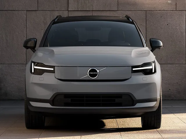 Volvo EX40 (2027)